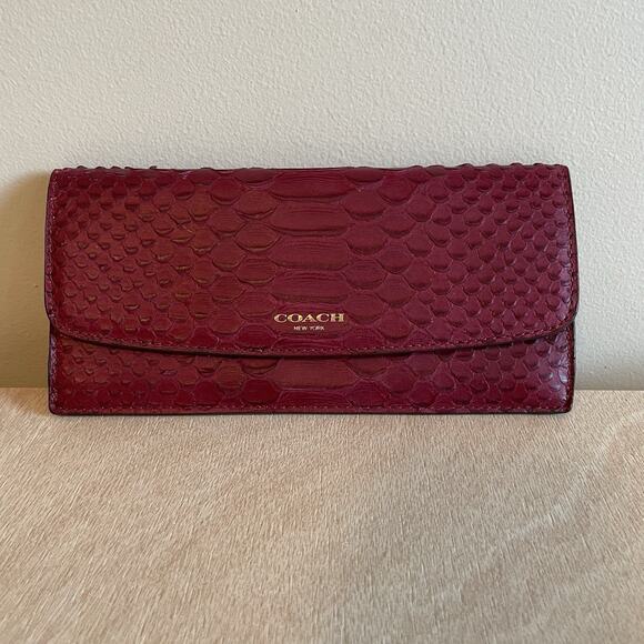 Coach Soft Wallet Red Classic - Picture 1 of 16